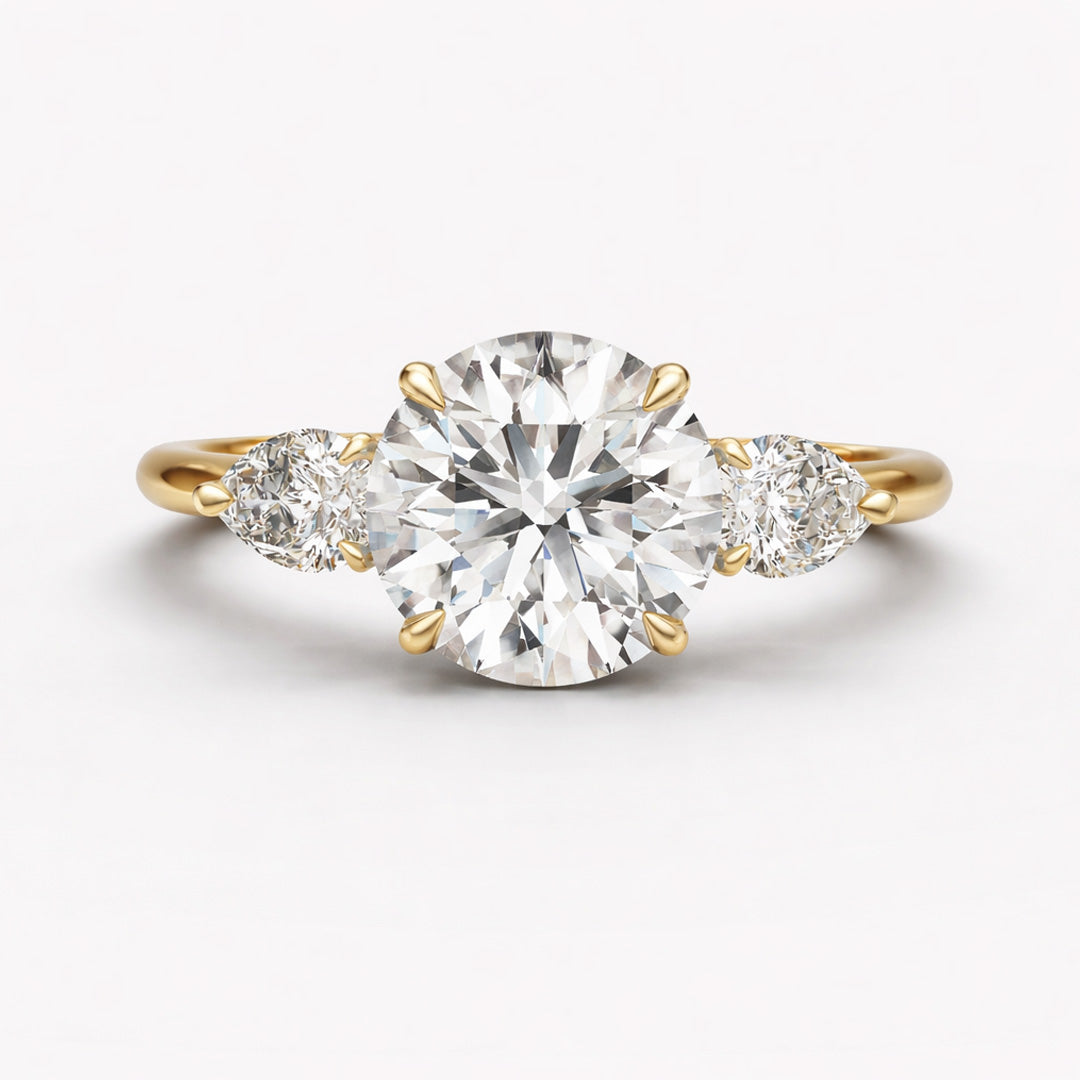 Three Stone Ring - Round