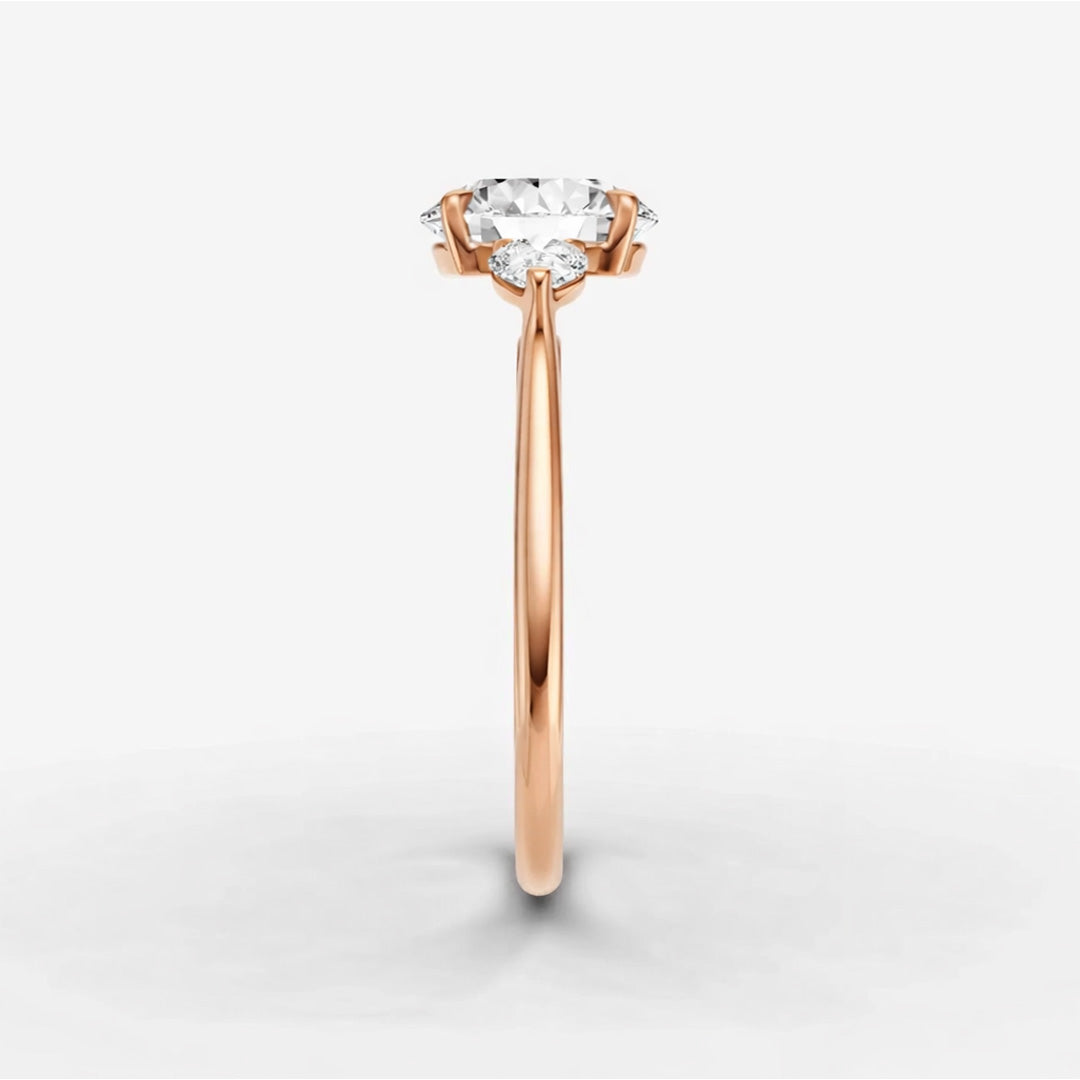 Three Stone Ring - Round
