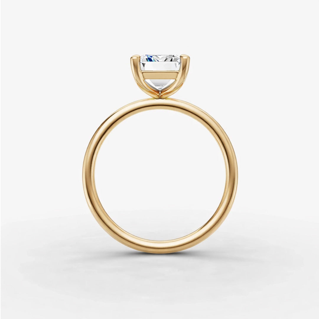 Solitaire Ring - Emerald