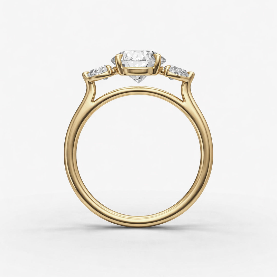 Three Stone Ring - Round