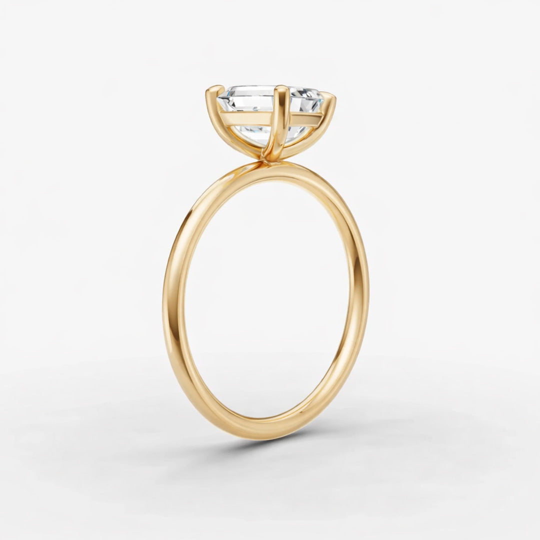 Solitaire Ring - Emerald