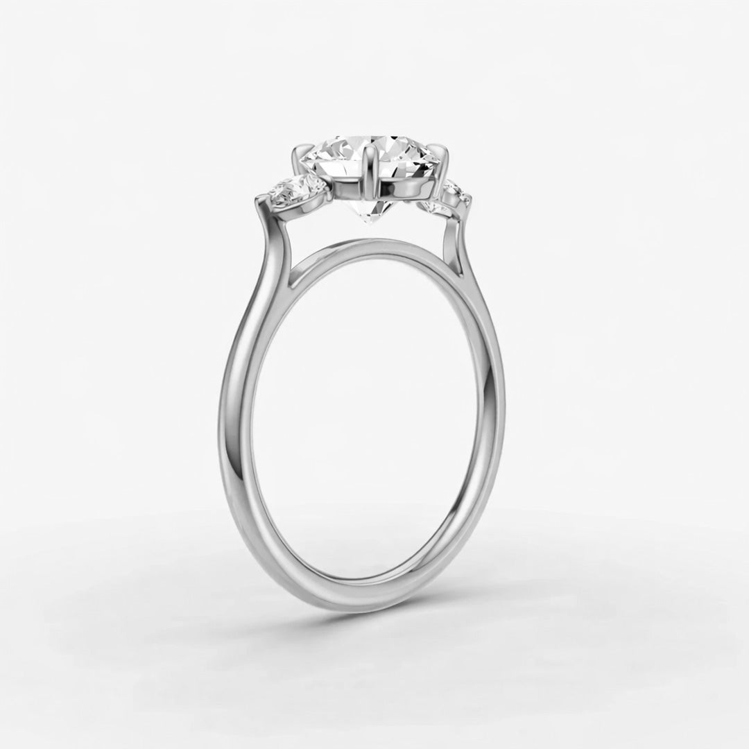 Three Stone Ring - Round